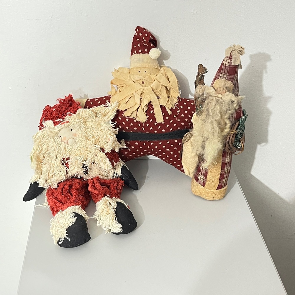 Vintage Primitive‎ Santa Claus Figurines Set of 3 Red Rustic Folk Art Decor